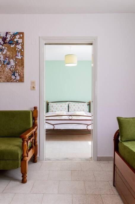 Central Little Home Калампака Екстериор снимка